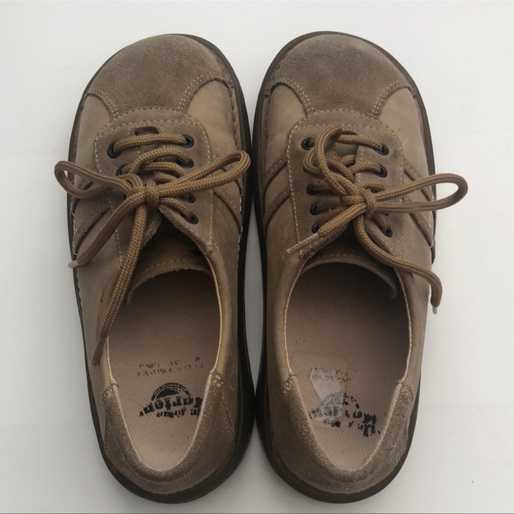 Dr Marten Oxford size 5, 37 or UK 4, fits like 6-6.5. Good condition
